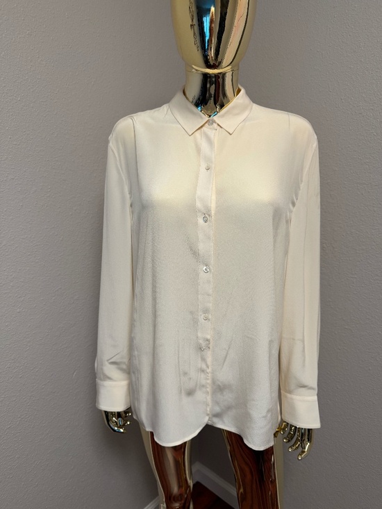 Jenni Kayne Tops - Jenni Kayne silk white blouse, size medium, NEW
